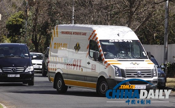 發言人看錯新聞標題 老布什發聲明悼曼德拉“去世”