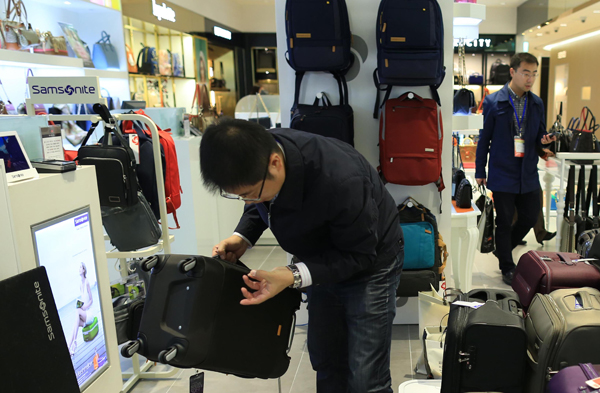 國人境外昵稱：北京鎊、中國購物狂，行走的錢包
